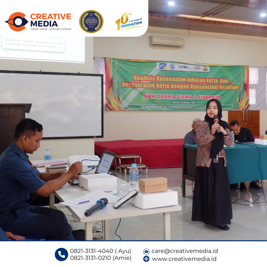 Workshop Analisis Kesesuaian Jabatan Kerja SMK Darma Siswa 1 Sidoarjo bersama Creative Media sebagai narasumber pendidikan vokasi.
